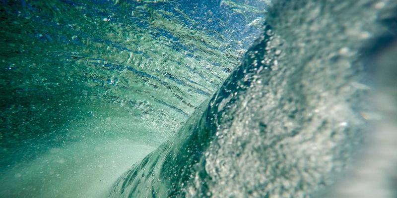 喷码包装40：技术演进、设备革新与材料创新的融合之路