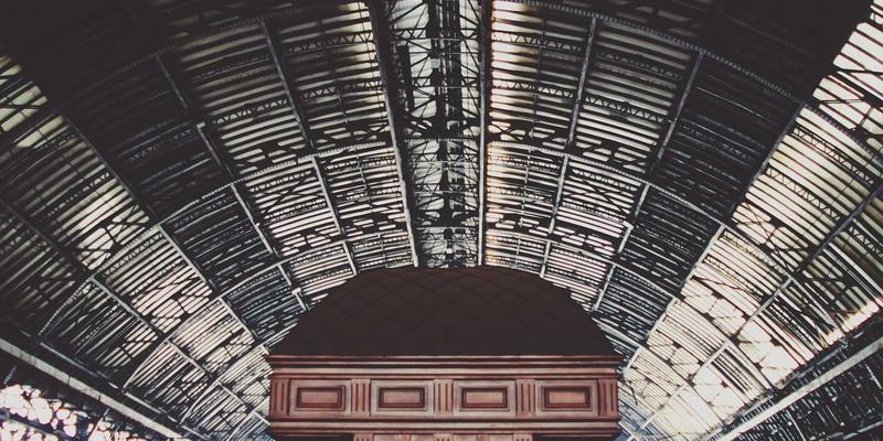 喷码包装如何助力化妆品行业：实现精美日期批号与防窜货二维码的平衡